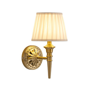 Lámpara de Pared Tradicional con Cuerpo de Bronce y Pantalla Blanca, Fuente de Luz LED E26, Control por Interruptor, Montaje en Pared, Iluminación para Dormitorio y Sala de Estar - Product Image 5