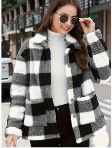 Giacca Invernale Spessa e Calda in <span class=keywords><strong>Pile</strong></span> Sherpa a Doppia Faccia per Donna, Cappotto con Colletto, Bottoni e Stampa a Quadri con Doppia Tasca 2026 - Product Image 6