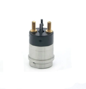 Injecteur de carburant Common Rail haute performance à solénoïde FOORJ02702, utilisé pour les moteurs Bosch - Product Image 2