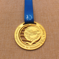 Médaille de récompense de champion de triathlon Ironman en alliage de zinc plaqué or imitation antique, personnalisée, vente en gros du fabricant, pour le cyclisme sportif