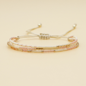 Bracelet Multicouche Triple Rang de Perles Miyuki, Bijou Minimaliste Délicat, Bracelet Tendance pour Femme, Accessoire - Product Image 3
