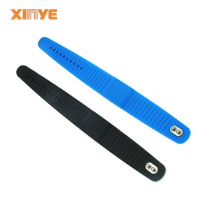 Silicone <span class=keywords><strong>RFID</strong></span> không tiếp xúc dây đeo cổ tay 13.56MHz NFC cho <span class=keywords><strong>Mifare</strong></span> truy cập lập trình Vòng đeo tay <span class=keywords><strong>Tag</strong></span> cho khách sạn mềm mại và thoải mái - Product Image 5