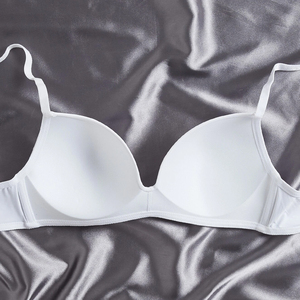 Ensemble de 3 pièces pour femme Sujetador Soutien-gorge unicolore Soutien-gorge sans armatures Soutien-gorge ultra fin sans fil Basics Soutien-gorge rembourré pour femme - Product Image 4