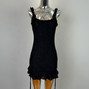 Nuovo Abito Elegante con Spalline Sottili e Volant in Stile Puro e Delicato, Made in Corea del Sud - Product Image 1