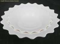 Vaisselle en plastique réutilisable de haute qualité pour restaurant, assiette à dîner en forme de fleur, assiette en mélamine à bord dentelé, assiettes de table incassables