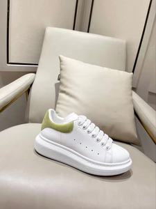 Sneakers di Lusso in Pelle Verniciata di Alta Qualità per Uomo e <span class=keywords><strong>Donna</strong></span>, <span class=keywords><strong>Scarpe</strong></span> Casual Sportive <span class=keywords><strong>da</strong></span> Corsa e Passeggio - Product Image 3