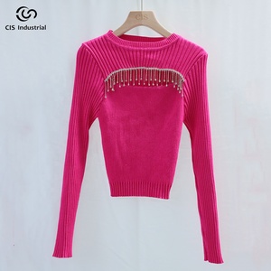 Maglione da Donna Personalizzato Sexy con Scollo a Mezzo Collo, Lavorazione a Maglia 12gg, Colore Tinta Unita, Produzione su Misura - Product Image 4