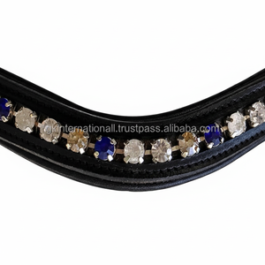 Banda Frontal para Caballo de Cuero con Cristales Brillantes, Diseño Decorativo Elegante, Disponible en Varios Colores para Caballos - Product Image 1