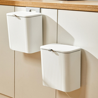 Poubelle en plastique suspendue au mur 8L Poubelle de recyclage à toit ouvert Poubelles de cuisine portables pour poubelles fournies par la Chine