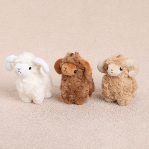Lindo Llavero de Peluche de Cordero Rizado y Suave, Regalo para Niños, Venta al por Mayor, Llaveros de Peluche Kawaii - Product Image 2