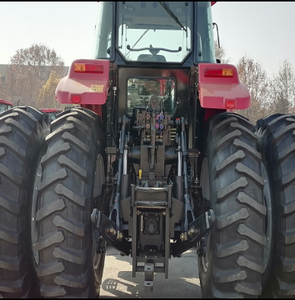 Tractor Agrícola YTO ELG1954 de 195 CV con Retroexcavadora, Gran Venta - Product Image 3