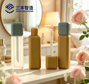 หลอดลิปกลอสแบบสี่เหลี่ยมฝ้าแบบใหม่ บรรจุภัณฑ์เครื่องสำอาง - Product Image 1