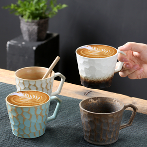 Mug à café en céramique émaillée au design moderne de dessin animé - Cadeau de fête parfait pour un usage au bureau, capacité de 301 à 400 ml, passe au lave-vaisselle et au micro-ondes - Product Image 3