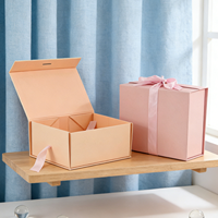Boîte cadeau portable avec logo personnalisé, pliable, rigide, laminage mat, écologique, emballage en carton à rabat, impression de logo sur ruban