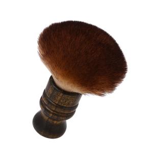 Spazzola per spolverino per collo grande da barbiere con manico in legno per capelli in Nylon morbido con logo personalizzato - Product Image 5