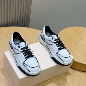 Baskets décontractées tendance à bout carré de <span class=keywords><strong>marque</strong></span> de créateur 2026, avec doublure en pur coton et style à lacets, idéales pour la marche - Product Image 4
