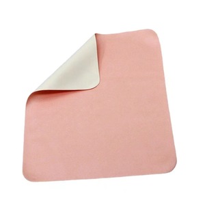 Chiffonnette réutilisable en microfibre suédée bicolore à motif dessin animé pour lunettes - Product Image 5