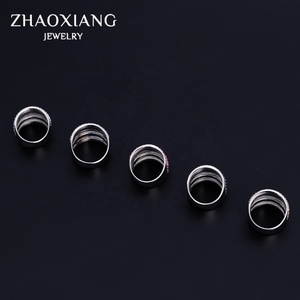 Anillos huecos de cristal multicolor (rojo, naranja, negro, blanco) para mujer, regalos, joyería de moda, anillos con incrustaciones de circonitas. - Product Image 4