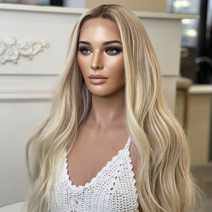 Perruque Lace Front Wig HD Invisible avec faux cuir chevelu en soie pour femmes, perruque personnalisée en usine, couleur Blonde platine ombrée, 100% - Product Image 1