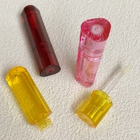 Tube de brillant à lèvres triangulaire vide personnalisé en gros, emballage transparent en plastique pour gloss, conteneur d'emballage pour brillant à lèvres