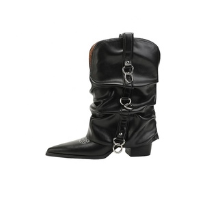 <span class=keywords><strong>Bottines</strong></span> de cow-boy mi-mollet pour femme, à bout pointu, talon carré bas, avec boucle à anneau métallique style western et design rehaussant la silhouette - Product Image 5