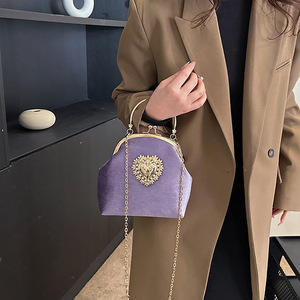 Nueva llegada 2024 bolsos de mano pequeños de terciopelo de moda para niñas bolso Popular señora lindos bolsos de noche de moda - Product Image 2