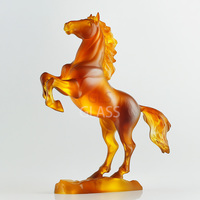 Coffrets cadeaux et logos personnalisés Décoration intérieure sculptée à la main Ornement Cheval de cristal
