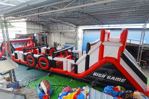 Jeu de plein air de course d'obstacles gonflable rouge noir pour enfants et adultes, matériau en PVC durable, taille et logo personnalisés - Product Image 4