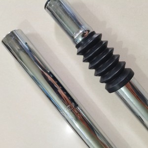 Tubo de sillín de bicicleta de 25,4 mm y 36 cm con suspensión ajustable para bicicletas de montaña y de turismo, de acero plateado - Product Image 3