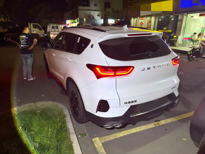 JieTuo X70 Super Edition 2023 - SUV à transmission automatique, toit ouvrant panoramique, <span class=keywords><strong>sept</strong></span> places, véhicule d'occasion populaire - Product Image 5