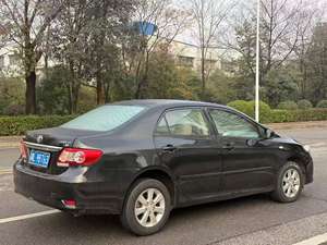 Toyota Corolla 1.6L automatique d'occasion 2014, conduite à gauche, en excellent état de marche, prix compétitif, à vendre - Product Image 3