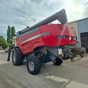 Cosechadora Massey Ferguson 7370 de 5 Filas y 20 HP con Transmisión por Engranajes para Cosechar Trigo, Arroz y Maíz - Product Image 1