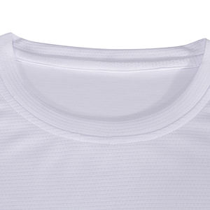 เสื้อยืดผู้ชายขายส่ง 160 GSM โพลีเอสเตอร์ ไซส์ยุโรป สกรีนโลโก้ได้ แห้งเร็ว ออกแบบเองได้ รับผลิตแบบ OEM ODM จากโรงงานโดยตรง เสื้อยืดออกกำลังกาย - Product Image 3