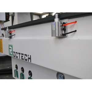 Machine de fraisage CNC ROCTECH 1500x3000mm, déplacement 3 axes, broche 9kW, précision de positionnement 0,03mm, 380V/220V - Product Image 6
