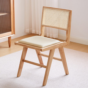 Chaise de salle à manger en bois massif de style mid-century avec assise en cannage naturel et <span class=keywords><strong>fauteuil</strong></span> en <span class=keywords><strong>rotin</strong></span> tressé à la main pour projets de bistrot et de café - Product Image 3