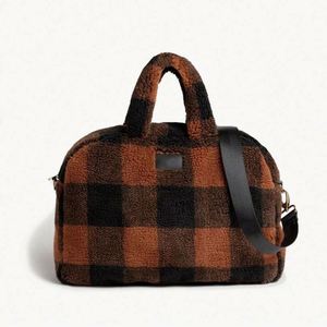 Sac de voyage en polaire Sherpa personnalisé avec logo, sac de sport, sac de voyage pour le week-end, sac de voyage d'affaires, sac de voyage pour la nuit - Product Image 4