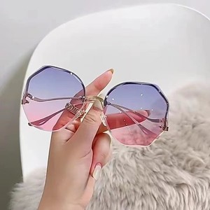 Women Adult Rectangle Full Rim <b>Sunglasses</b> Gold PC Lens UV400 Protection Fashion Summer Style - Product Image 3