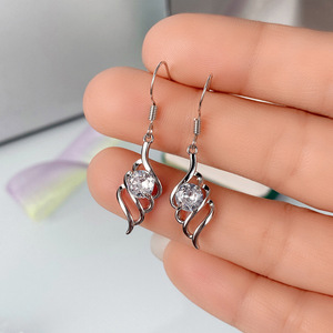 Orecchini Pendenti a Forma di Ali d'Angelo per Donne, Orecchini Geometrici per Uso Quotidiano e Feste, Gioielli alla Moda - Product Image 6