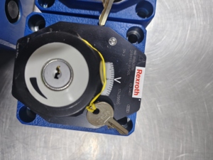 Contrôle de débit R900205515 2FRM6B36-3X/32QRV - Product Image 2