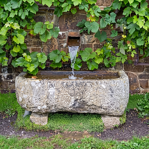 Fontaine de jardin en pierre européenne avec fonction aquatique pour la décoration extérieure - Product Image 1