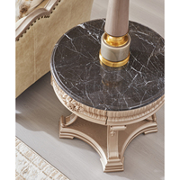Table basse contemporaine de luxe en bois massif sculptée à la main avec accents dorés, table d'appoint élégante réglable, mobilier de salon