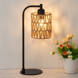 Lámparas de Escritorio Colgantes de Ratán Negro, Decorativas, con Interruptor Táctil USB, Control de Tres Colores, Lámpara de Mesa LED Moderna - Product Image 1