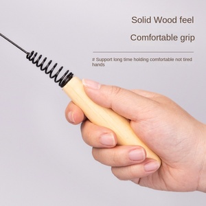 पर्यावरण के अनुकूल वाटरप्रूफ ip67 पालतू खिलौना लकड़ी का हैंडल स्टील वायर प्लास्टिक वसंत पंख घंटी टिकाऊ नए साल के उत्सव बिल्ली टेस - Product Image 4