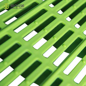 Plancher en plastique de haute qualité pour la vente en gros, plancher à lattes épaissi pour porcs, plancher à lattes pour berceaux de porcelets - Product Image 6