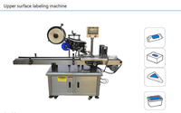 Machine d'étiquetage automatique de surface plane pour cartes, cartons, sacs, pochettes et boîtes, idéale pour l'emballage des produits alimentaires et cosmétiques dans la chaîne d'approvisionnement