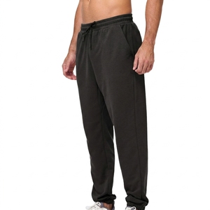 <span class=keywords><strong>Pantaloni</strong></span> Jogger da Uomo Casual <span class=keywords><strong>con</strong></span> Coulisse in Vita, in Morbido Cotone, <span class=keywords><strong>con</strong></span> Tasche e <span class=keywords><strong>Caviglia</strong></span> Elasticizzata, Vestibilità Affusolata - Product Image 3