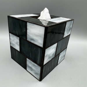 Distributeur de serviettes de table en résine transparente écologique Boîte à mouchoirs en bois carrée Fabriqué à la main de couleur blanche et noire de haute qualité et finition - Product Image 1