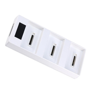 Cargador para 4 baterías con pantalla digital, diseño seguro de plástico para 4 / para Air - Product Image 5