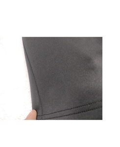 Camiseta transpirable para montar a caballo con tela elástica y tecnología de absorción de humedad - Product Image 5