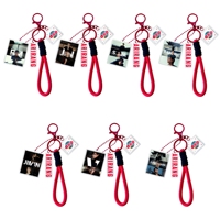 Porte-clés en acrylique photo numérique J-HOPE JIN ARIRANG WORLD TOUR - Forme irrégulière, souvenir tendance pour fans, cadeau promotionnel (vente en gros)